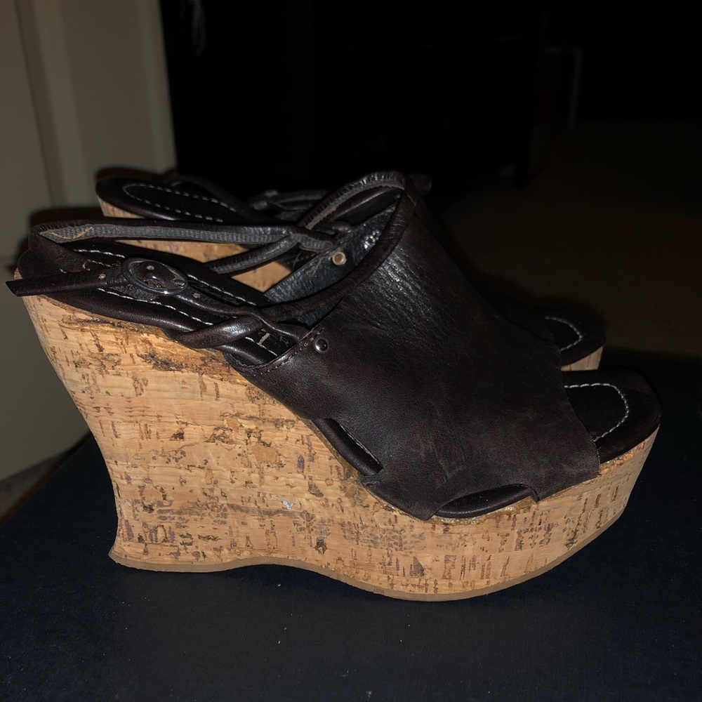 Donald J Pilner Wedges